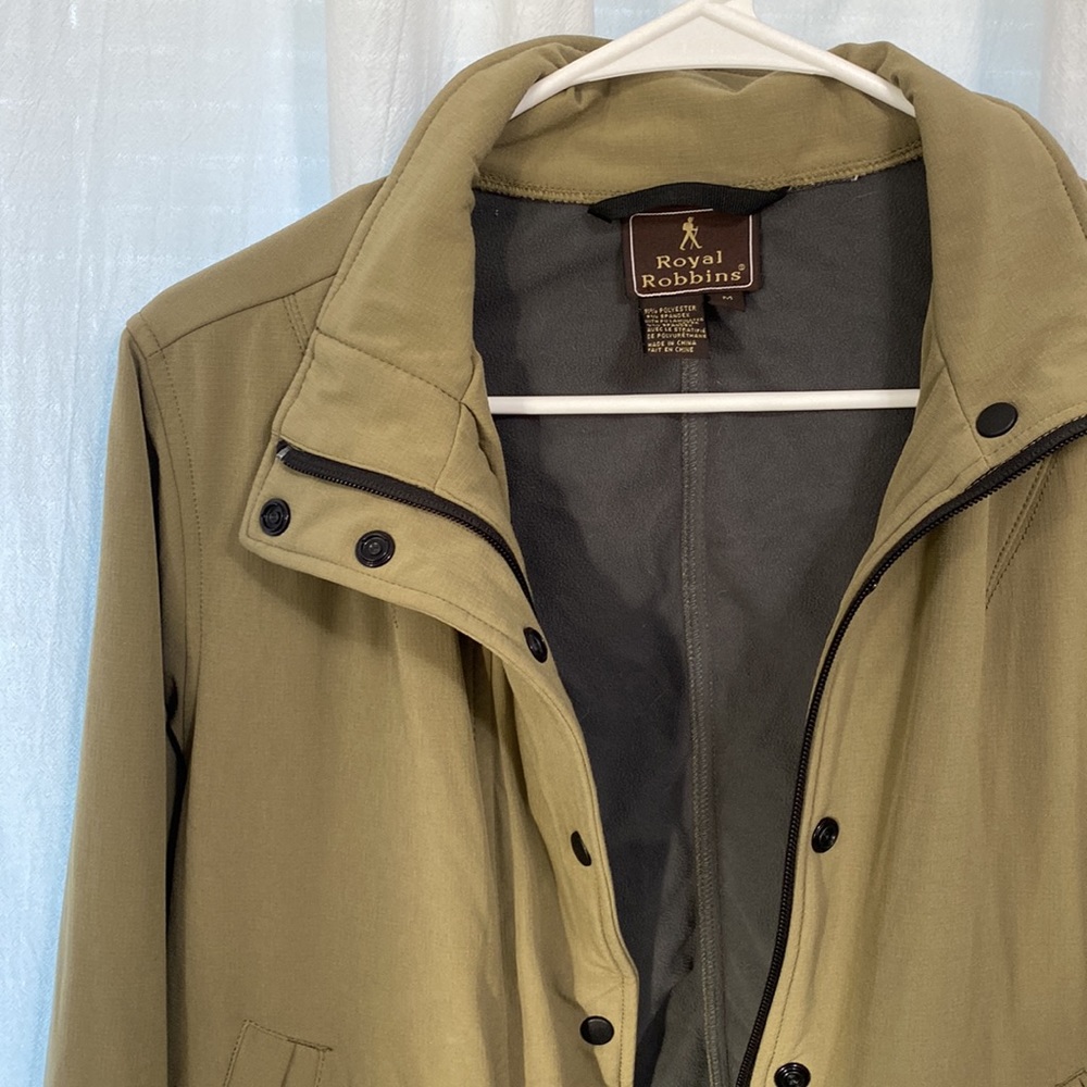 Green Jacket - Picture 2 of 6
